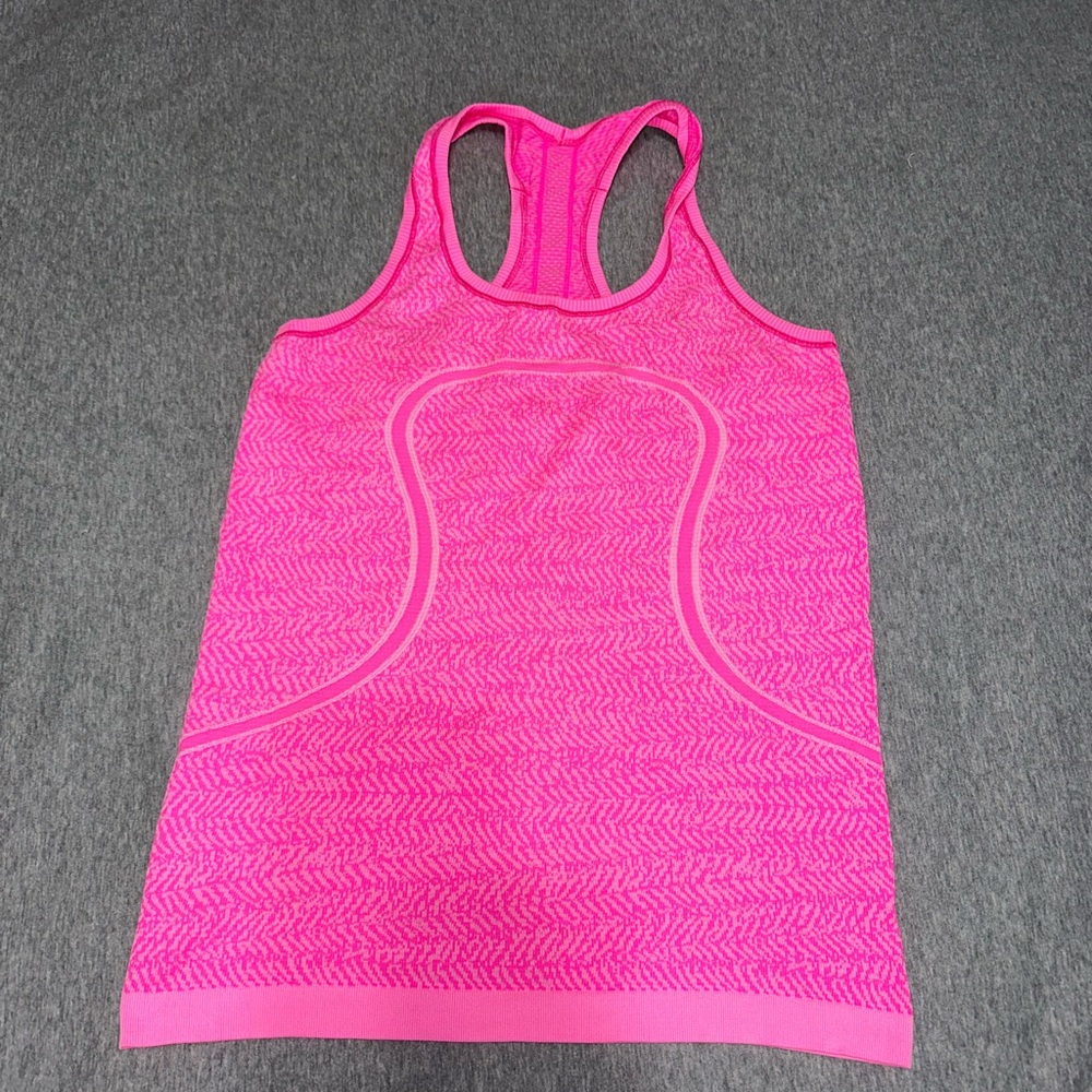 Lululemon Swiftly Tech Racerback in Heathered Raspberry Glo Light - Picture 3 of 5